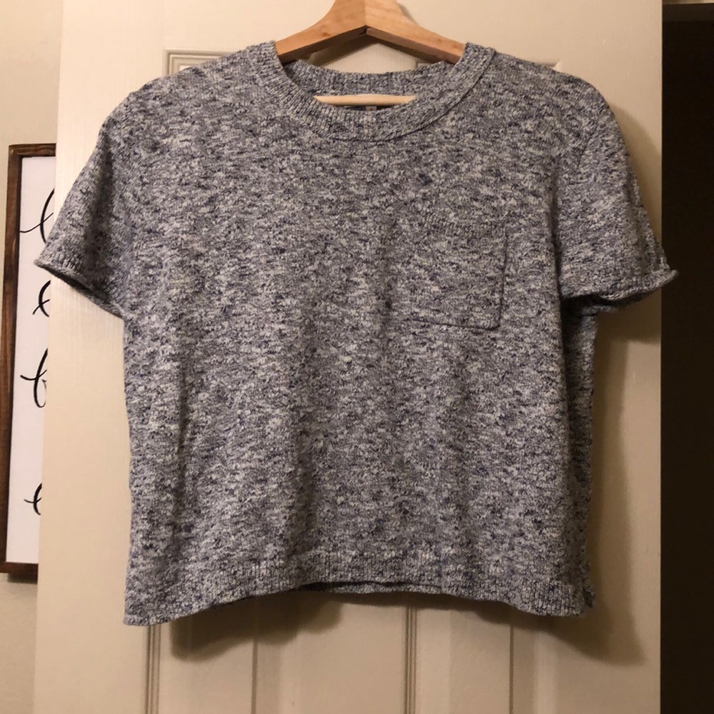 Sweater crop top